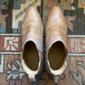 Nisolo Tan Leather Ankle Boots